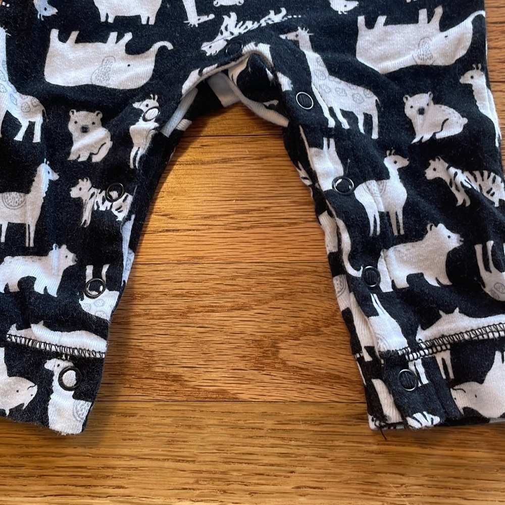 Long Sleeve Rompers - Picture 10 of 11